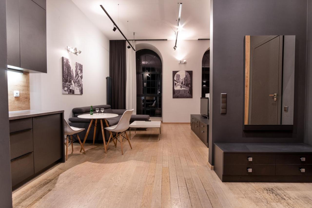 Apartment Your Aparts - Lofty Scheiblera